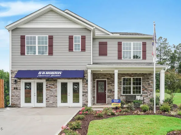 1426 Carisbrooke Dr, Mebane, NC 27302