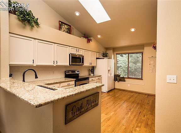3rd image of 6476 Gemfield Dr