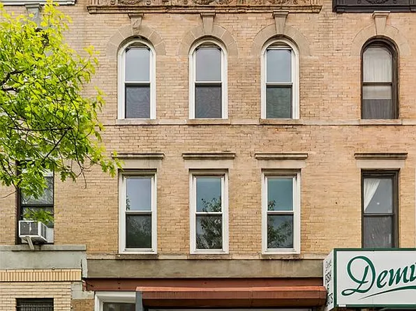 692 Washington Ave, Brooklyn, NY 11238