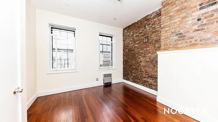 Rented by Nooklyn NYC LLC | media 6