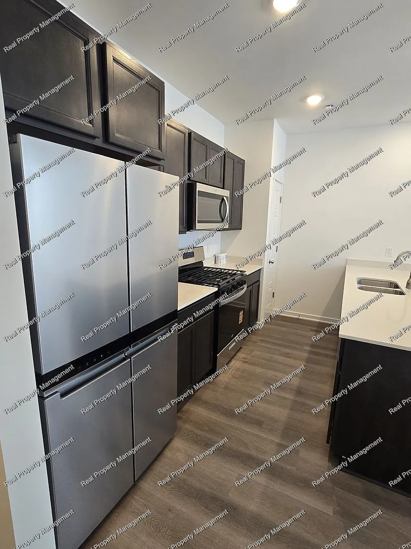 New Construction Crown Point Townhome — Photo 4