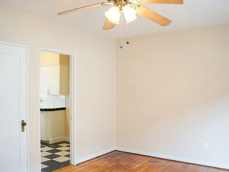 2031 NW Johnson St #2 — Photo 3