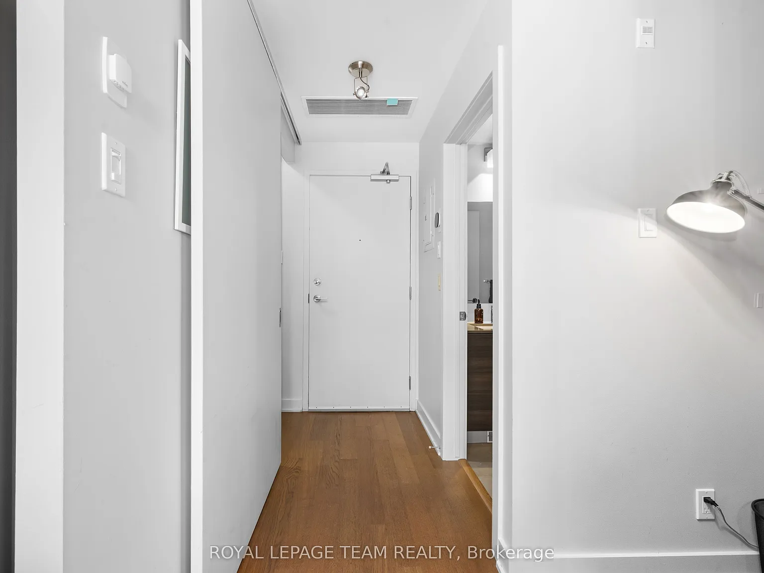 1 bed, $2,450 — Photo 4