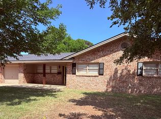 3220 53rd St, Lubbock, TX 79413