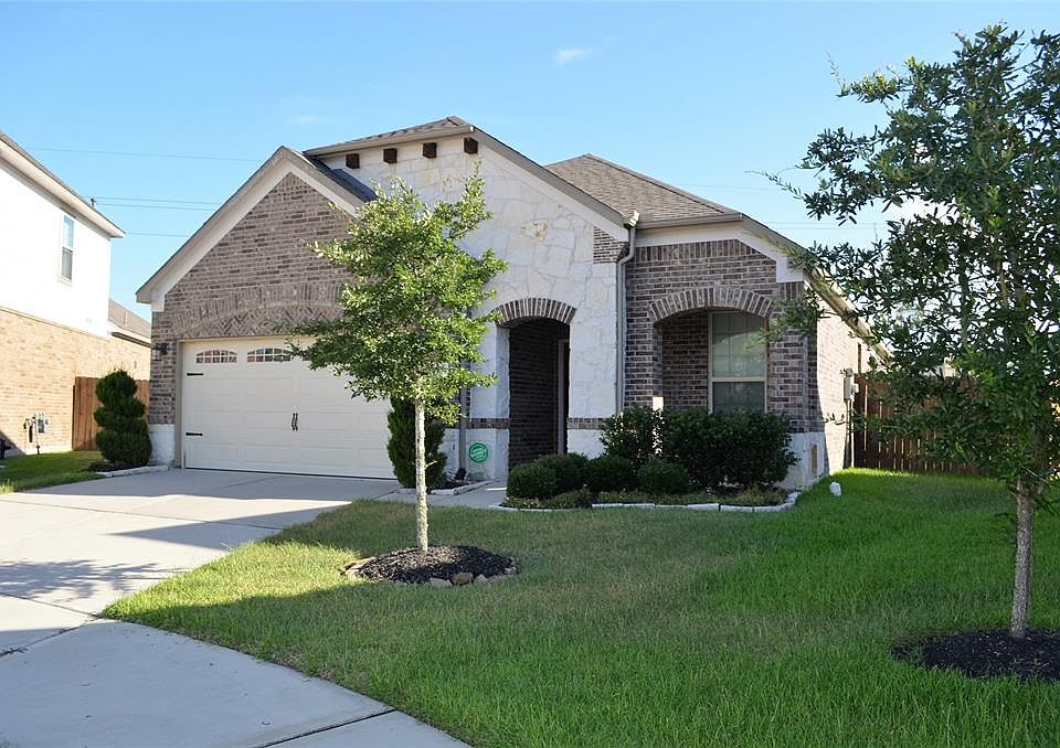 1st image of 16607 Spirit Lake Ct