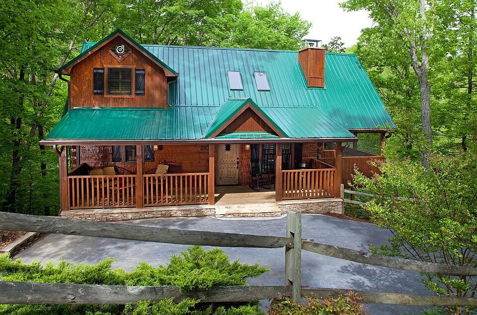 1st image of 218 Oak Haven Way