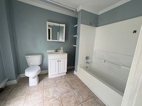 4th image of 307 W South St