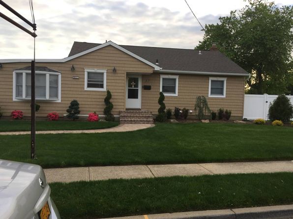 37 Joludow Dr