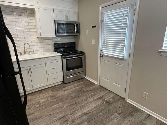 5th image of 1235 Riverside Dr APT C1