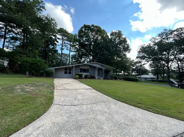 545 Edgecrest Cir, Homewood, AL 35209