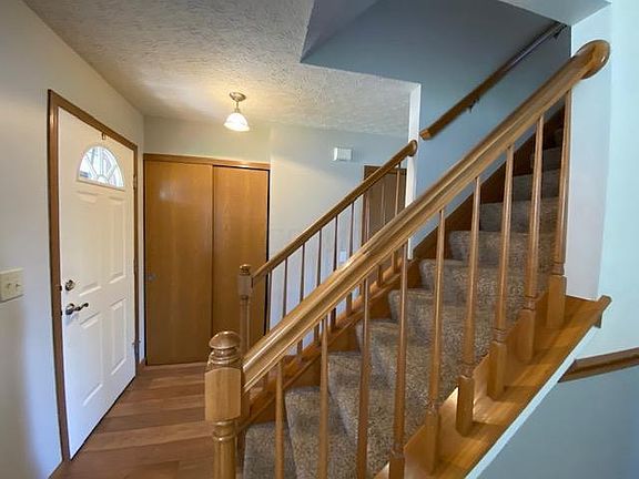 4th image of 2222 Dunkeld Dr