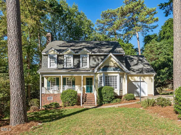 6009 Bramblewood Dr, Raleigh, NC 27612