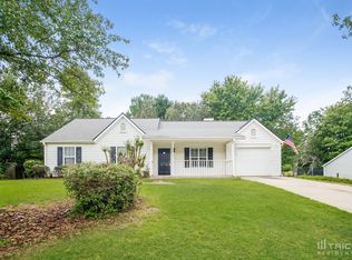 1056 Braddock Cir, Woodstock, GA 30189