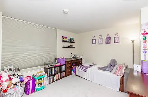 3930 N Pine Grove Ave #1501 — Photo 16