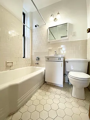 Rented by Compass | media 32