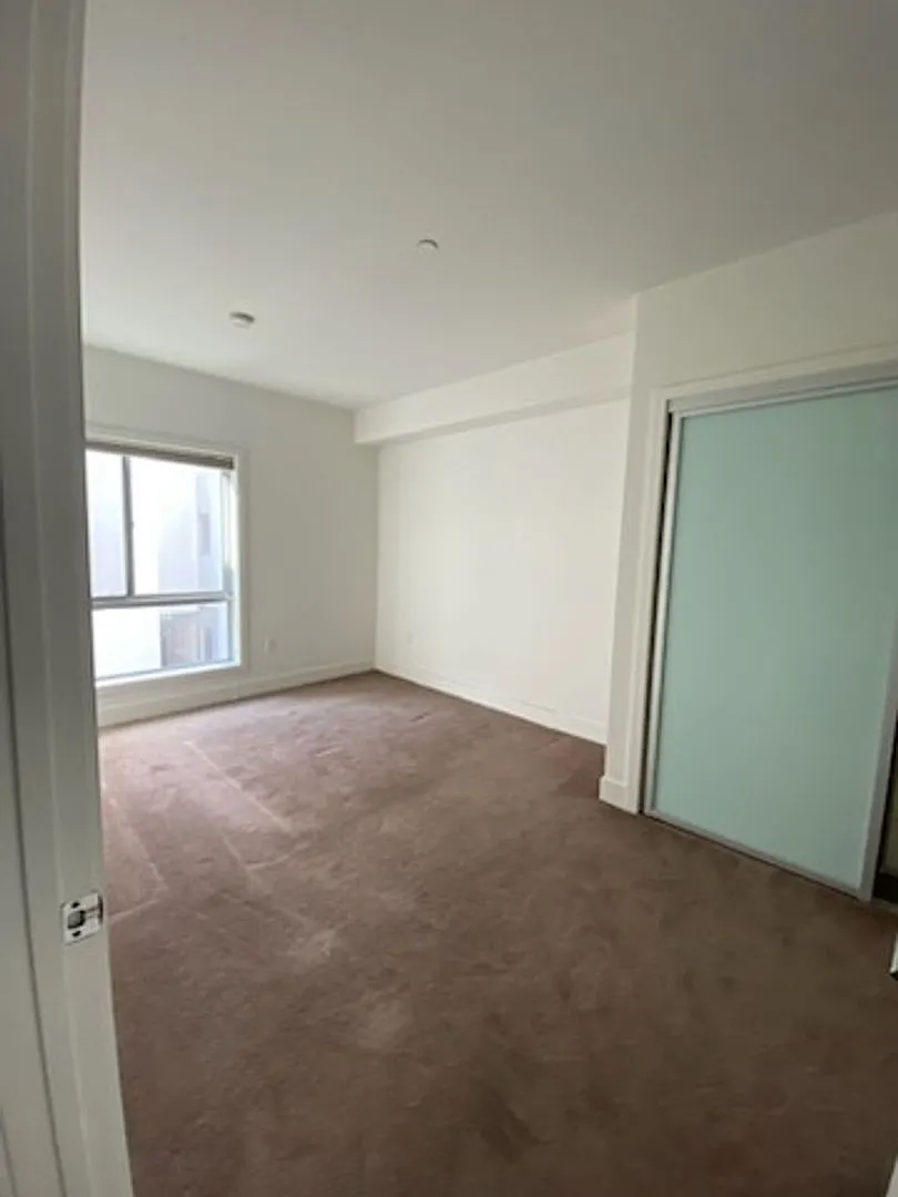 2 Bedroom 2 Bathroom Condo for rent — Photo 2