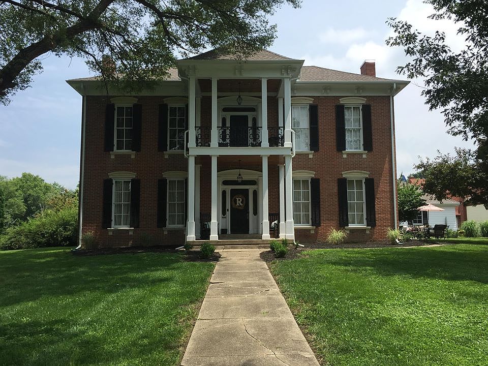 1st image of 143 S Leonard St