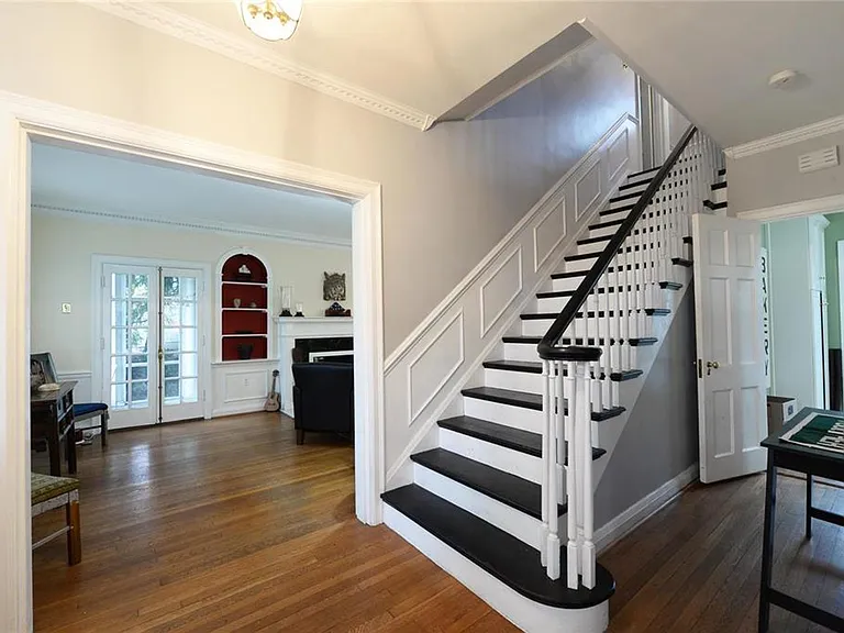 31 Algonquin Wood Pl — Photo 11