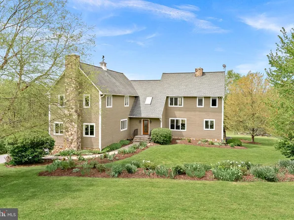 40220 Haywood Ln, Lovettsville, VA 20180