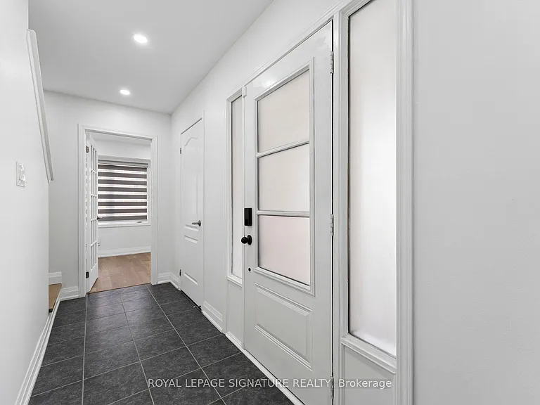 122 Baycliffe Cres — Photo 9