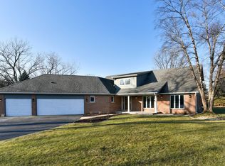 7 Washitay Ave, Hawthorn Woods, IL 60047