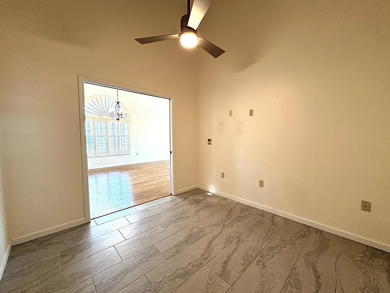 1005 Pelican Ct — Photo 29