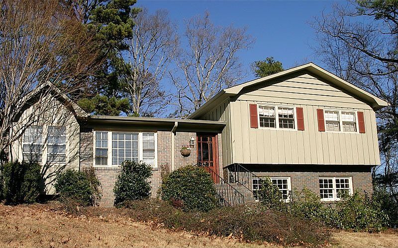2451 Gawain Dr. 35226