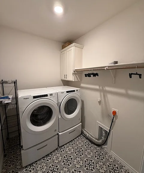 3837 Silver City Ave — Photo 13