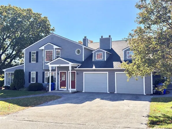 18 Pond Ct #C, North Providence, RI 02904