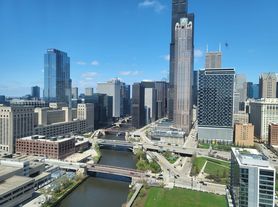 235 W Van Buren St