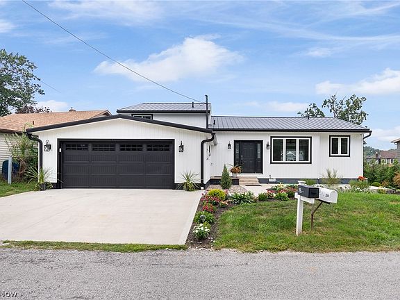 2nd image of 253 Aqua Blvd