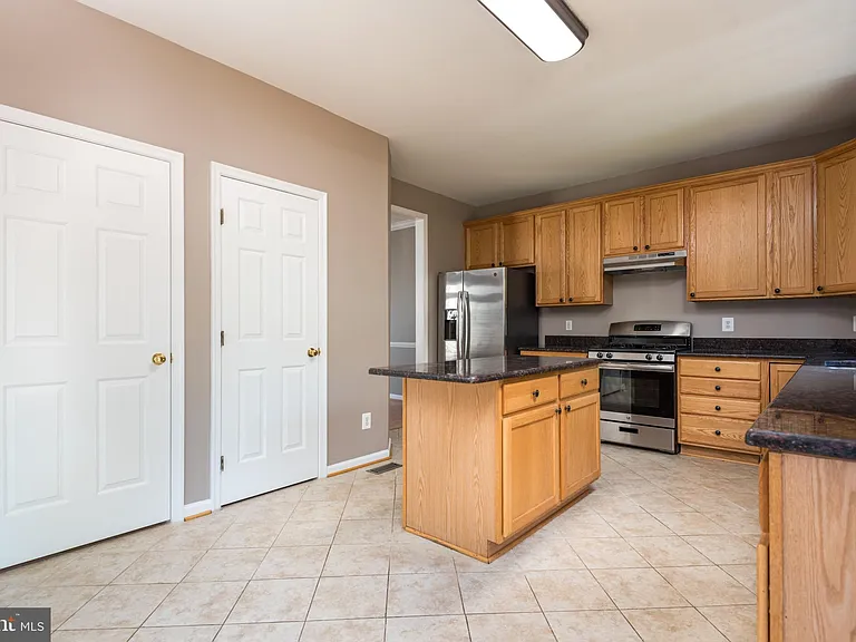 15121 Toccoa Ct — Photo 9