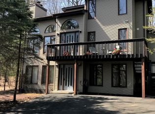 148 Hyland Dr, East Stroudsburg, PA