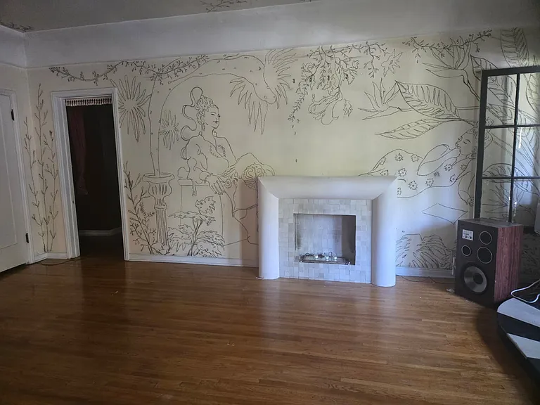 3421 Larissa Dr #9 — Photo 2