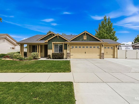 2nd image of 3094 S Bailey Way