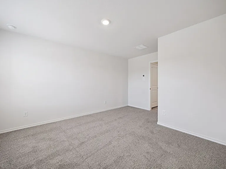 7020 Vining Dr — Photo 6