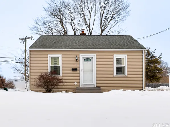 6 Norwich Lane, East Hartford, CT 06118