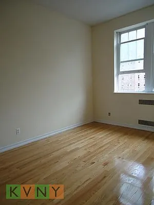 Rented by KVNY Soho | media 18