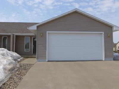 955 Anika Ct, Ellsworth, WI, 54011