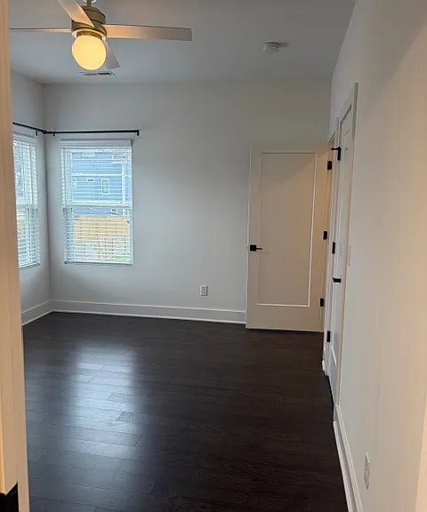 2601 Batavia St — Photo 38