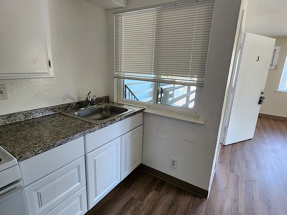 4th image of 228 W 22nd St APT 3