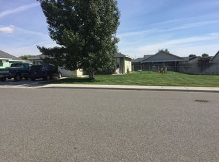 4207 Duroc Ln, Pasco, WA 99301