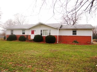 4415 Swallen Ave, Louisville, OH 44641