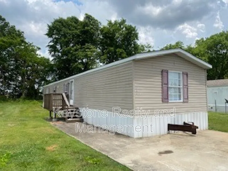 141 Mace Ln #10