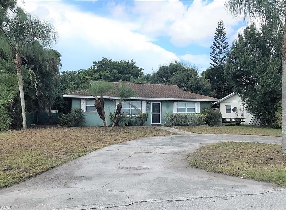 1st image of 7436 Pine Dr