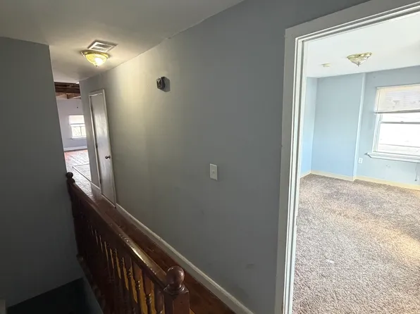 236 Bridge St APT 5, Phoenixville, PA 19460