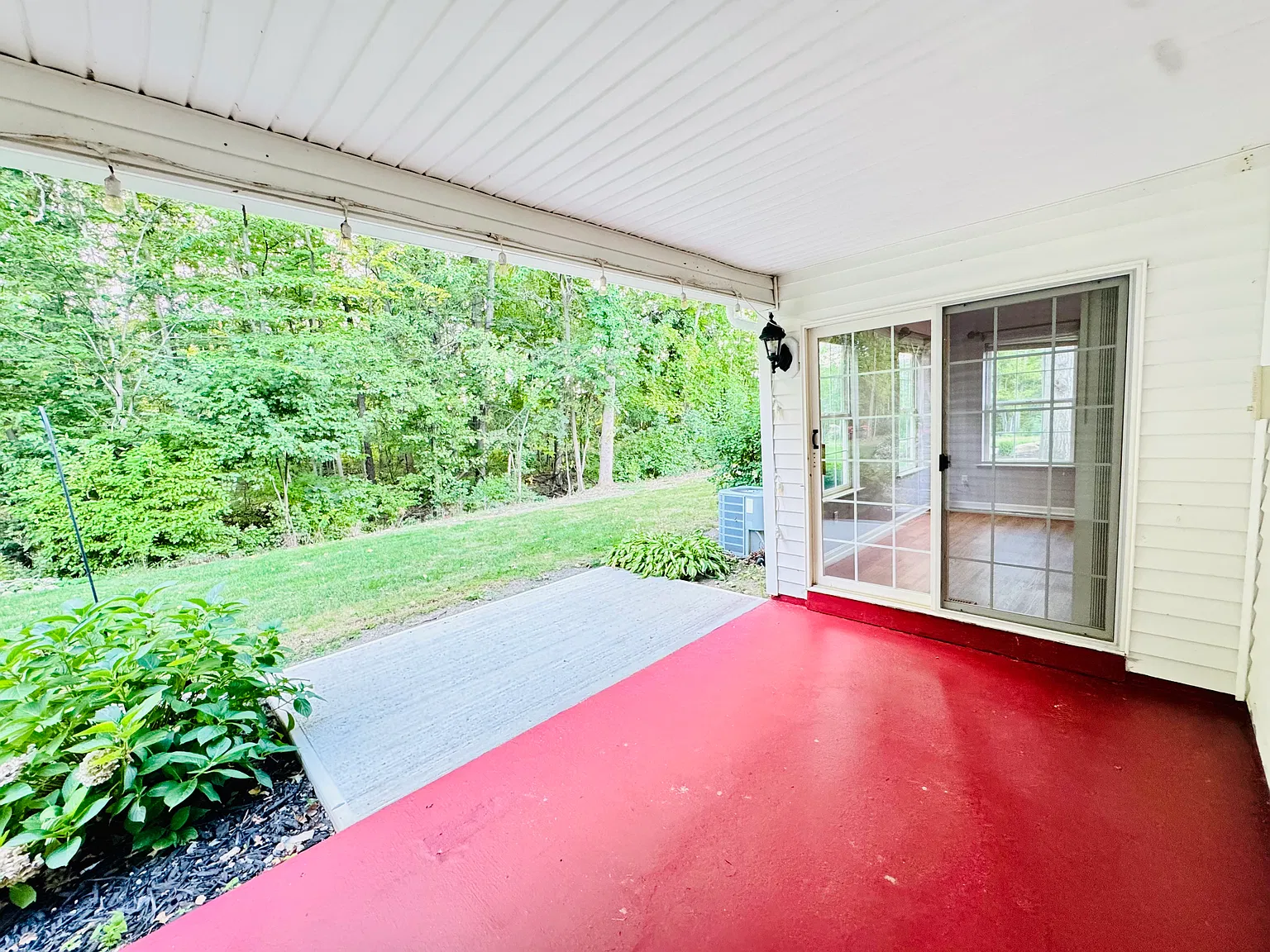 2 bed, 1839 sqft, $2,599 — Photo 4