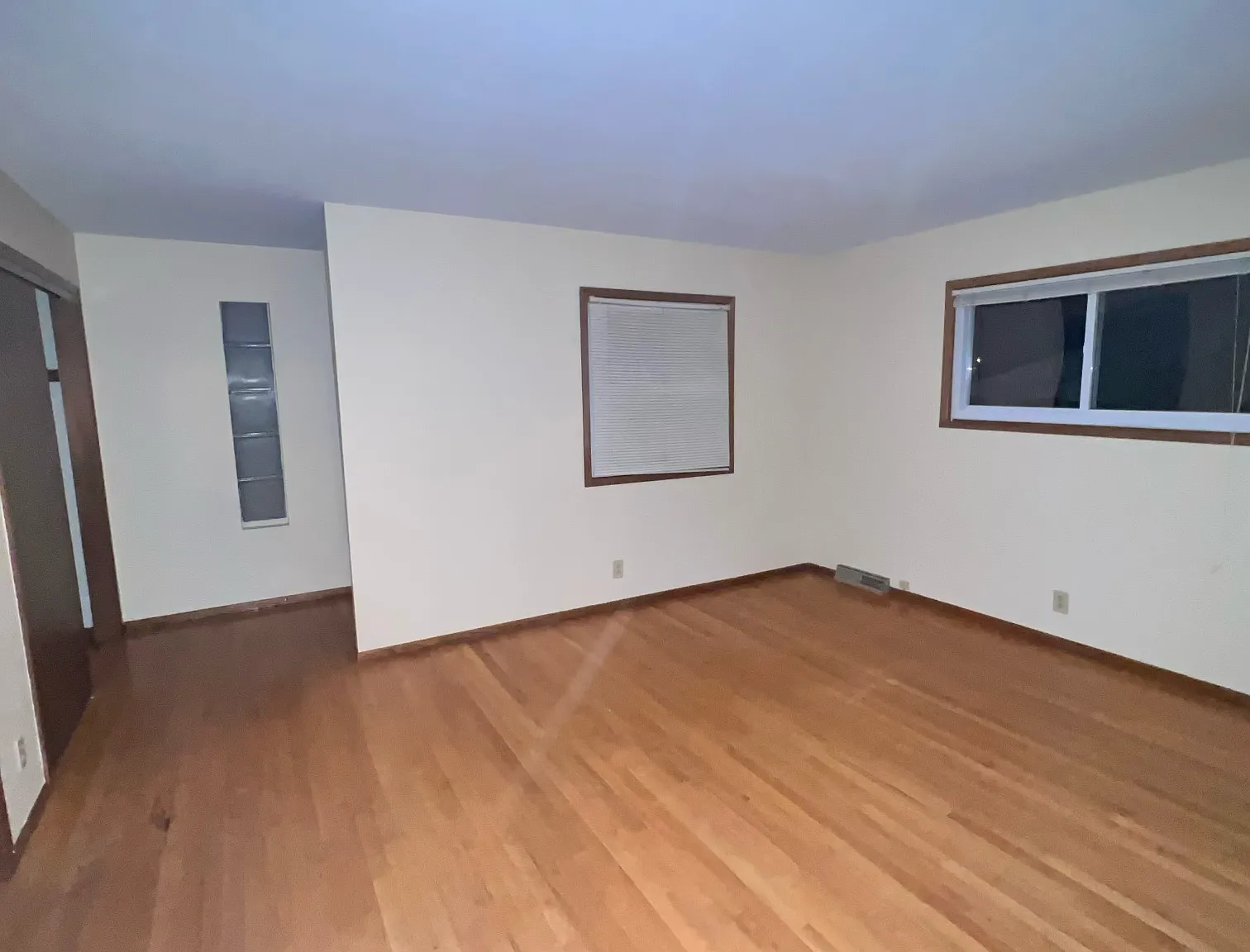Spacious Side-by-Side/Townhouse Style Duplex in Wauwatosa — Photo 1