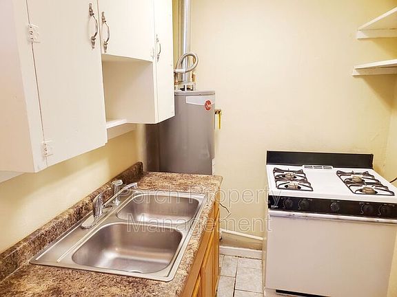 5th image of 102 Ellis Dr #A