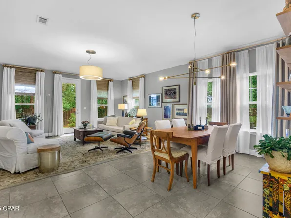 43 Hollyn Ct, Freeport, FL 32439